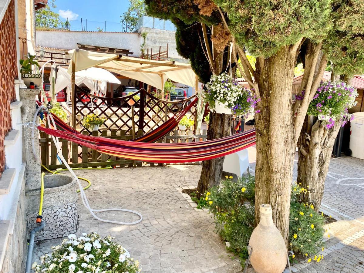 Tabor 1 Garden & Parking Apartman Nápoly Kültér fotó