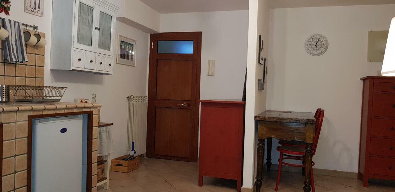 Tabor 1 Garden & Parking Apartman Nápoly Kültér fotó
