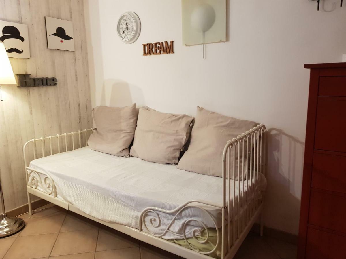 Tabor 1 Garden & Parking Apartman Nápoly Kültér fotó