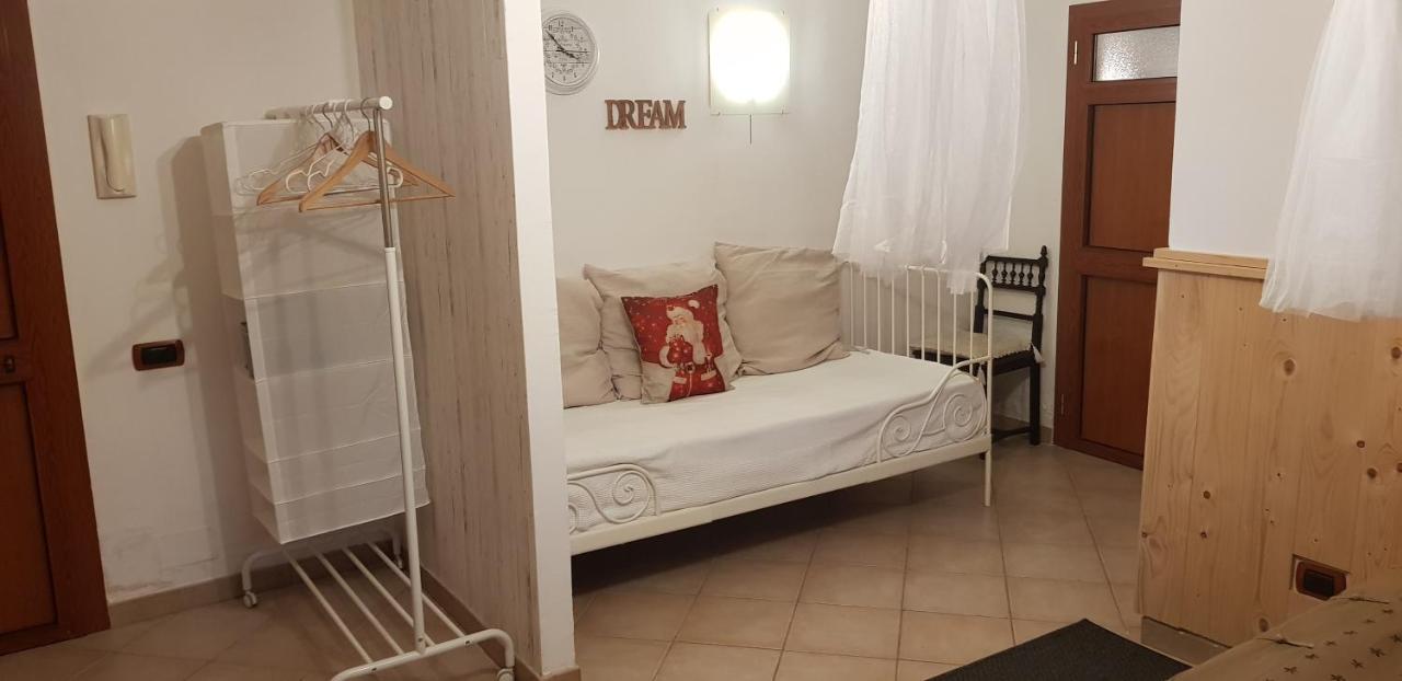 Tabor 1 Garden & Parking Apartman Nápoly Kültér fotó
